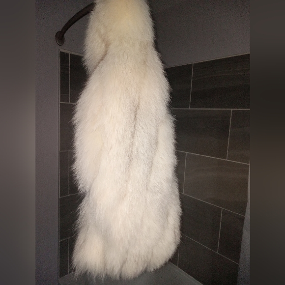 Authentic fox fur coat - Picture 3 of 6